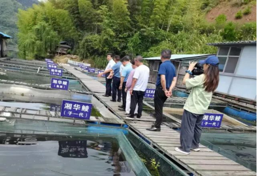 长沙j9九游国际真人生物科技研究所有限公司,动物用注射药,长沙动物用口服液,j9九游国际真人水产药,微生态制剂,动物用粉散剂,j9九游国际真人生物科技